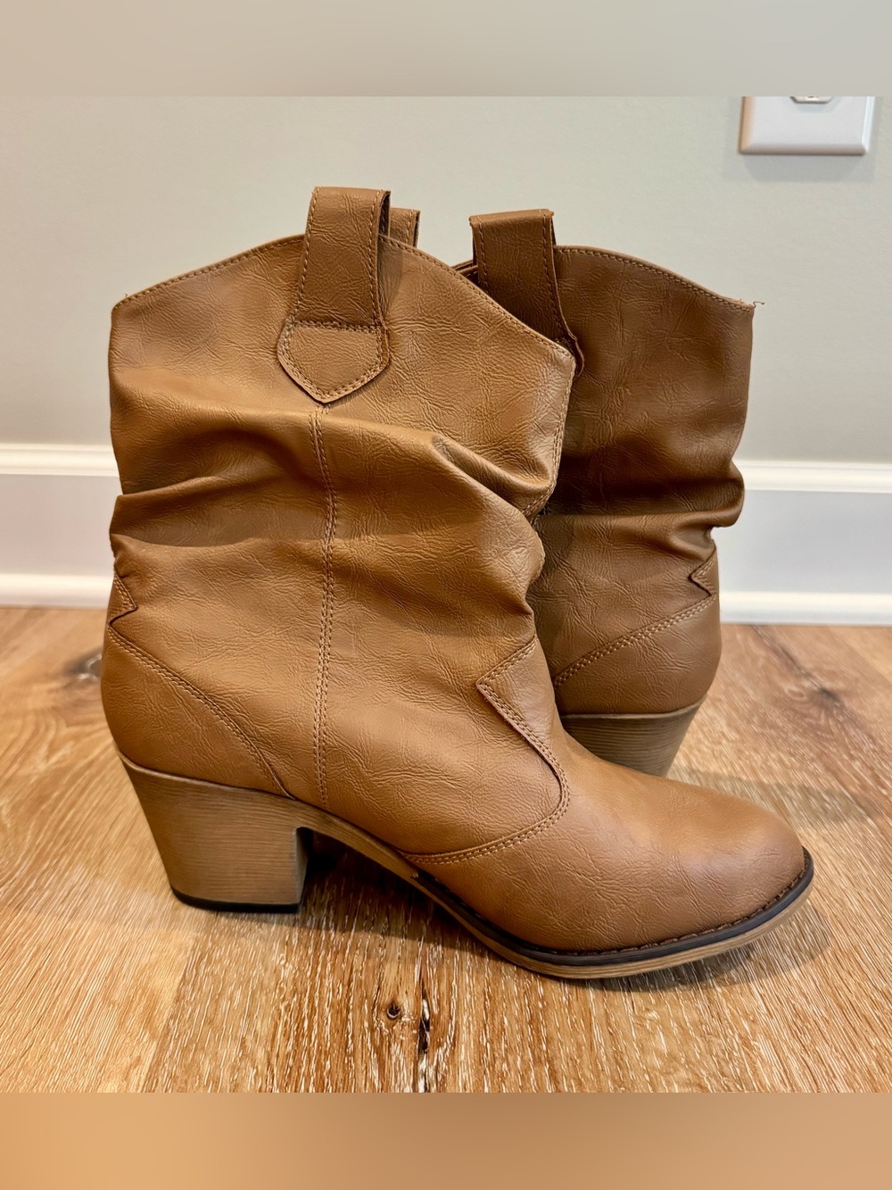 Charles Albert Tan Slouchy Western Ankle Boots Size 9 NWOT
